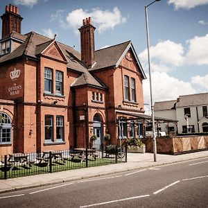 The Queen'S Head